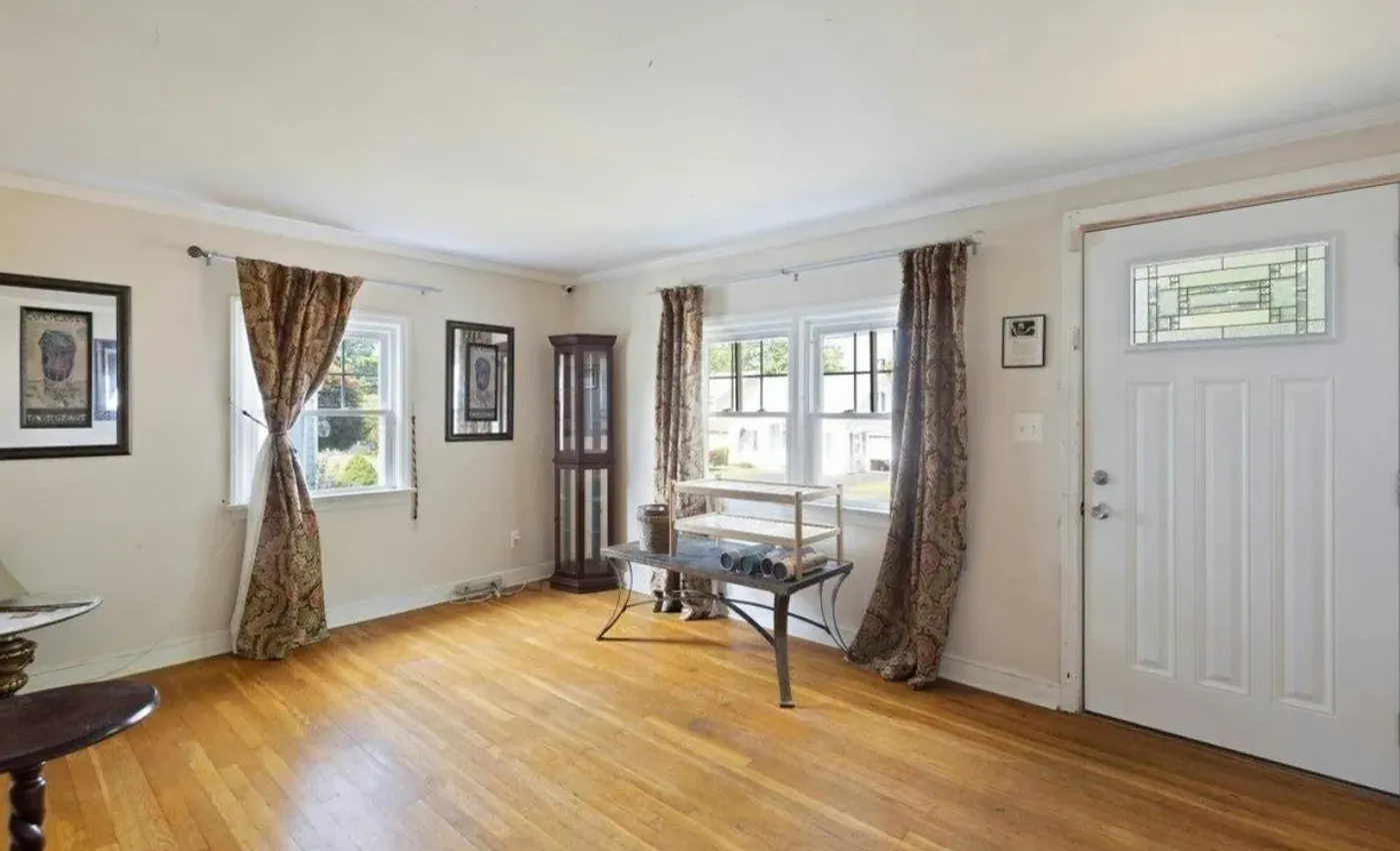 Walter Cottage, before